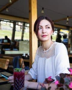 Alona
